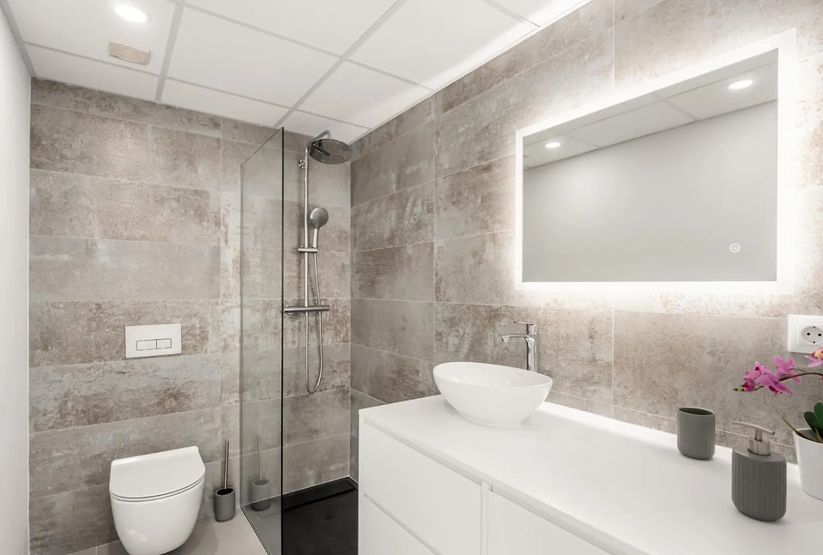 Apartamento Con Vistas Al Mar, La Concha Y Rio Real Marbella Apartment