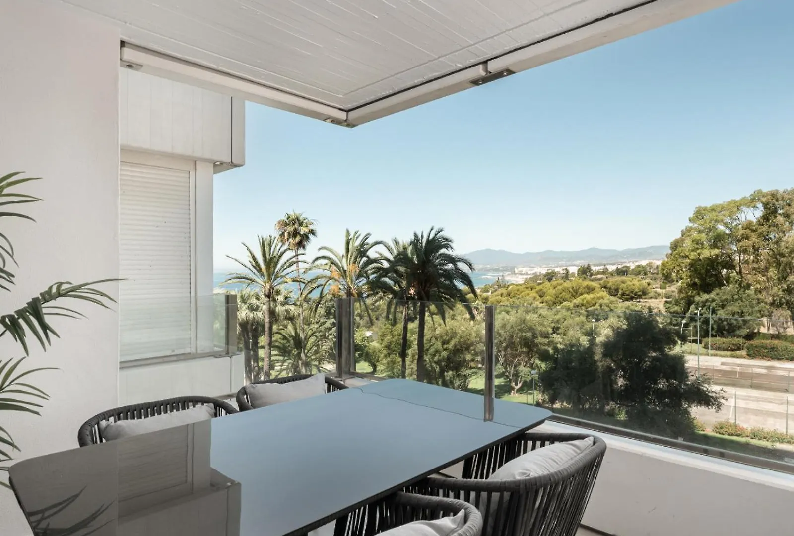 Apartment Apartamento Con Vistas Al Mar, La Concha Y Rio Real Marbella Spain