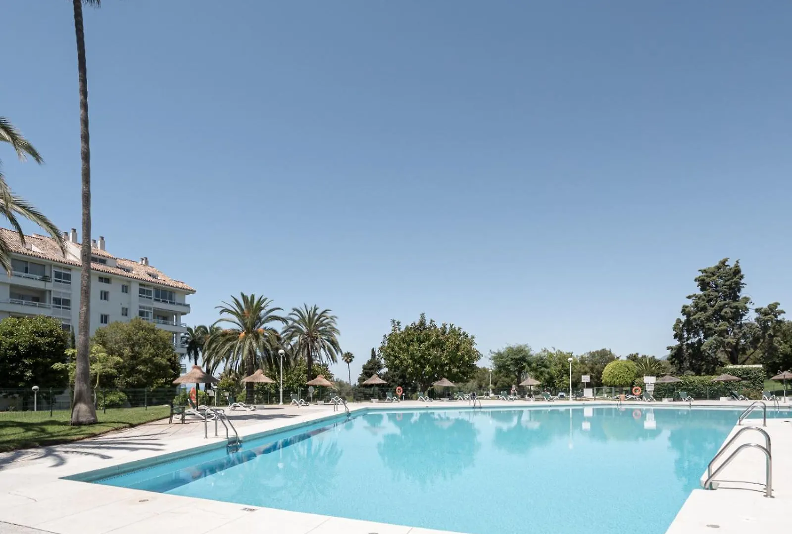 Apartamento Con Vistas Al Mar, La Concha Y Rio Real Marbella Apartment